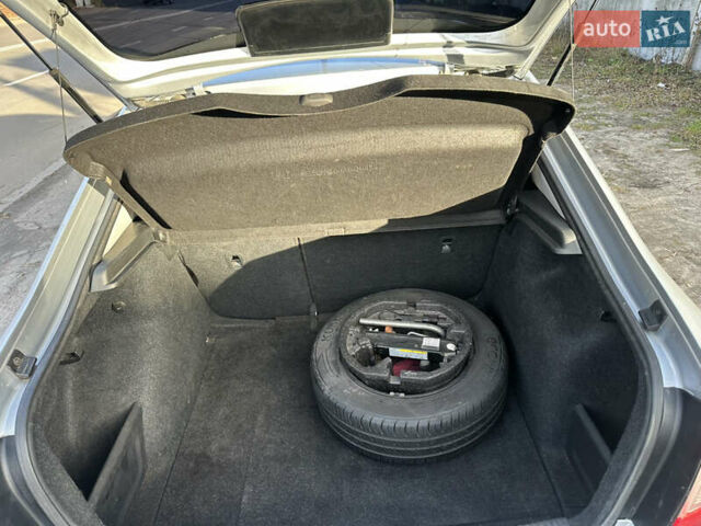 Сірий Шкода Рапід, об'ємом двигуна 1.6 л та пробігом 194 тис. км за 8400 $, фото 11 на Automoto.ua