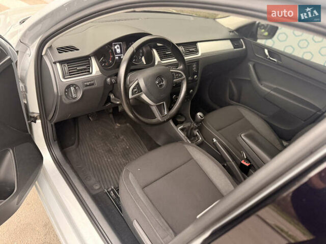 Сірий Шкода Рапід, об'ємом двигуна 1.2 л та пробігом 187 тис. км за 8700 $, фото 18 на Automoto.ua