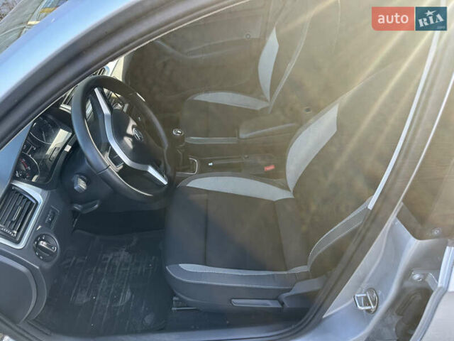 Сірий Шкода Рапід, об'ємом двигуна 1.6 л та пробігом 194 тис. км за 8400 $, фото 1 на Automoto.ua