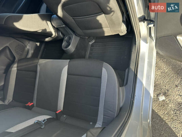 Сірий Шкода Рапід, об'ємом двигуна 1.6 л та пробігом 194 тис. км за 8400 $, фото 12 на Automoto.ua