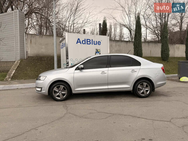 Сірий Шкода Рапід, об'ємом двигуна 1.2 л та пробігом 187 тис. км за 8700 $, фото 1 на Automoto.ua