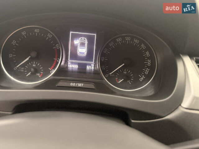 Сірий Шкода Рапід, об'ємом двигуна 1.2 л та пробігом 187 тис. км за 8700 $, фото 24 на Automoto.ua