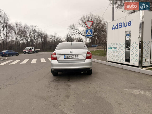 Сірий Шкода Рапід, об'ємом двигуна 1.2 л та пробігом 187 тис. км за 8700 $, фото 3 на Automoto.ua