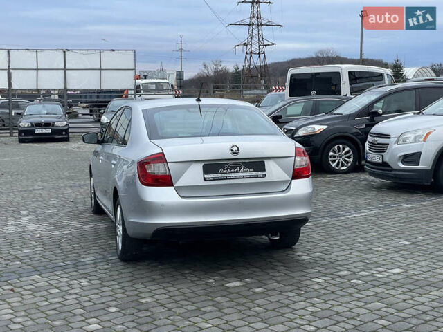 Серый Шкода Рапид, объемом двигателя 1.2 л и пробегом 160 тыс. км за 9400 $, фото 16 на Automoto.ua