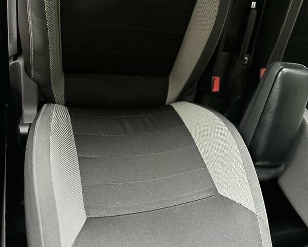 Сірий Шкода Рапід, об'ємом двигуна 1.6 л та пробігом 246 тис. км за 9200 $, фото 24 на Automoto.ua