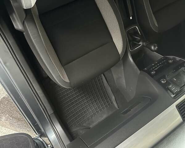 Сірий Шкода Рапід, об'ємом двигуна 1.6 л та пробігом 246 тис. км за 9200 $, фото 18 на Automoto.ua