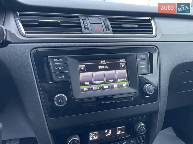 Серый Шкода Рапид, объемом двигателя 1.2 л и пробегом 160 тыс. км за 9400 $, фото 32 на Automoto.ua