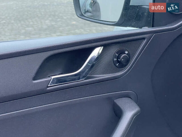 Серый Шкода Рапид, объемом двигателя 1.2 л и пробегом 160 тыс. км за 9400 $, фото 39 на Automoto.ua