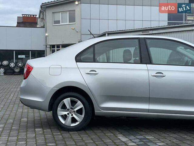 Серый Шкода Рапид, объемом двигателя 1.2 л и пробегом 160 тыс. км за 9400 $, фото 7 на Automoto.ua