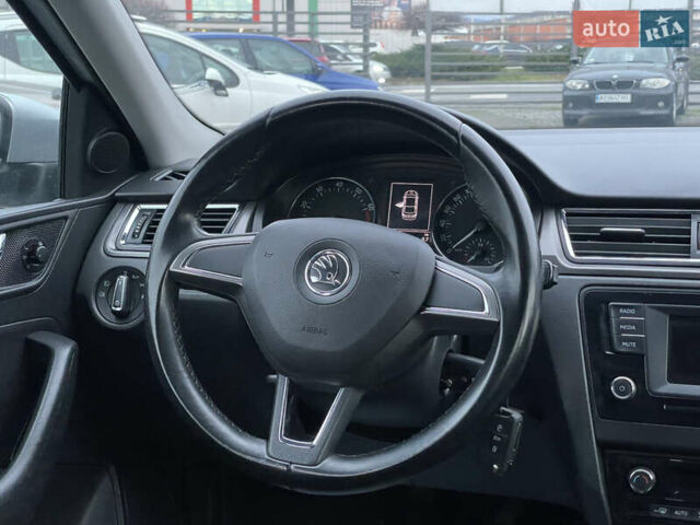 Серый Шкода Рапид, объемом двигателя 1.2 л и пробегом 160 тыс. км за 9400 $, фото 22 на Automoto.ua