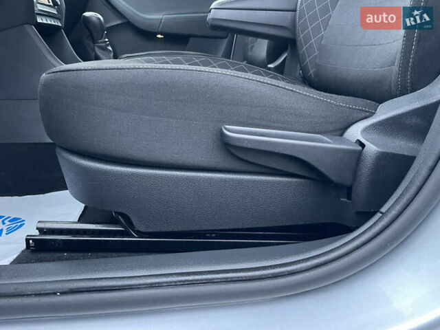 Серый Шкода Рапид, объемом двигателя 1.2 л и пробегом 160 тыс. км за 9400 $, фото 35 на Automoto.ua