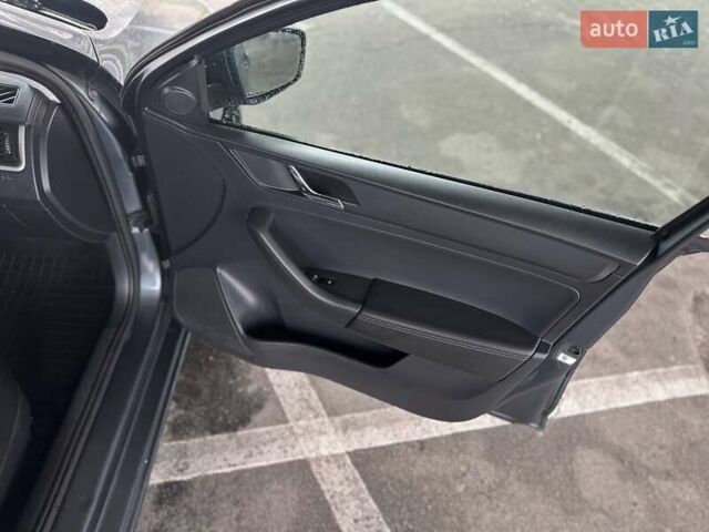 Сірий Шкода Рапід, об'ємом двигуна 1.6 л та пробігом 246 тис. км за 9200 $, фото 15 на Automoto.ua