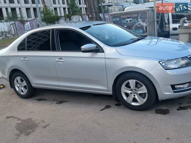 Серый Шкода Рапид, объемом двигателя 1.6 л и пробегом 245 тыс. км за 11300 $, фото 7 на Automoto.ua