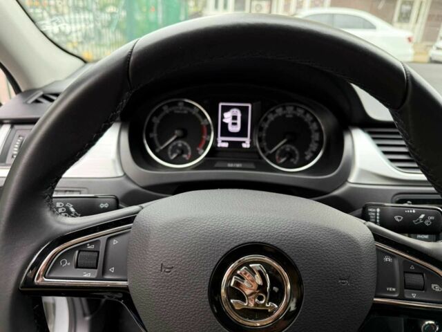 Сірий Шкода Рапід, об'ємом двигуна 1.6 л та пробігом 25 тис. км за 12700 $, фото 2 на Automoto.ua