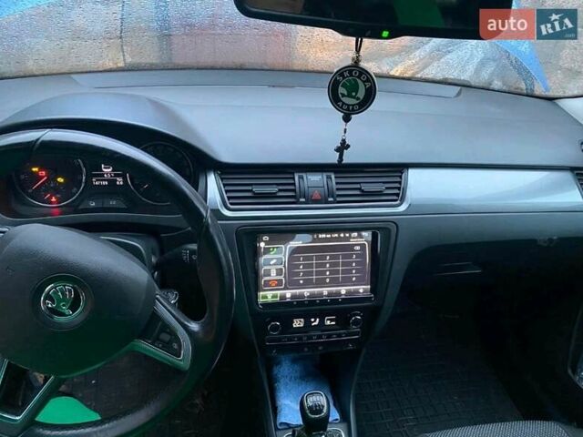 Синій Шкода Рапід, об'ємом двигуна 1.2 л та пробігом 147 тис. км за 3500 $, фото 5 на Automoto.ua