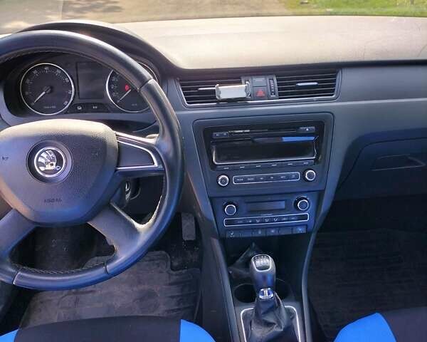 Синий Шкода Рапид, объемом двигателя 1.2 л и пробегом 170 тыс. км за 6666 $, фото 14 на Automoto.ua