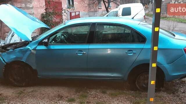 Синій Шкода Рапід, об'ємом двигуна 1.2 л та пробігом 147 тис. км за 3500 $, фото 4 на Automoto.ua