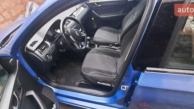 Синій Шкода Рапід, об'ємом двигуна 1.2 л та пробігом 147 тис. км за 3500 $, фото 11 на Automoto.ua