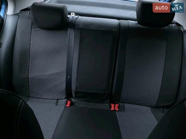 Синій Шкода Рапід, об'ємом двигуна 1.2 л та пробігом 147 тис. км за 3500 $, фото 8 на Automoto.ua