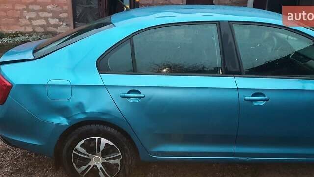 Синій Шкода Рапід, об'ємом двигуна 1.2 л та пробігом 147 тис. км за 3500 $, фото 2 на Automoto.ua