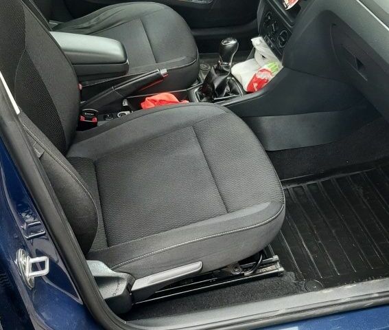 Синій Шкода Рапід, об'ємом двигуна 1.2 л та пробігом 236 тис. км за 8300 $, фото 6 на Automoto.ua