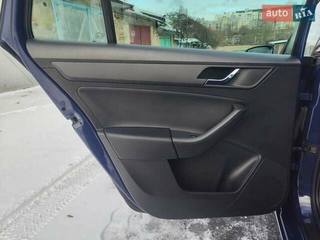 Синий Шкода Рапид, объемом двигателя 1.6 л и пробегом 219 тыс. км за 10450 $, фото 32 на Automoto.ua