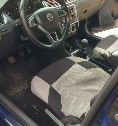 Синій Шкода Рапід, об'ємом двигуна 1.6 л та пробігом 257 тис. км за 7000 $, фото 8 на Automoto.ua