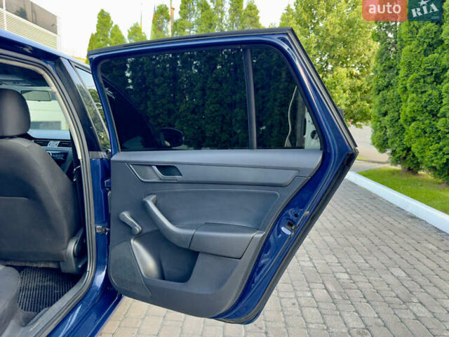 Синій Шкода Рапід, об'ємом двигуна 1.4 л та пробігом 320 тис. км за 5800 $, фото 8 на Automoto.ua