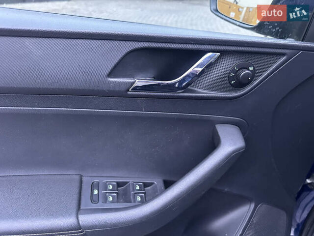 Синий Шкода Рапид, объемом двигателя 1.42 л и пробегом 238 тыс. км за 5999 $, фото 24 на Automoto.ua