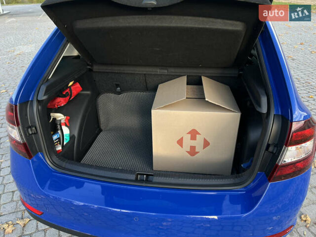 Шкода Рапід 2018 у Стрые на Automoto.ua Синій Шкода Рапід, об'ємом двигуна 1 л та пробігом 150 тис. км за 8699 $, фото 28 на Automoto.ua