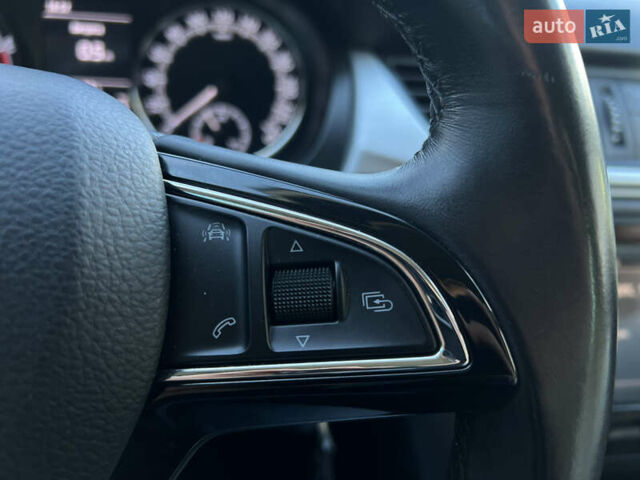 Шкода Рапід 2018 у Стрые на Automoto.ua Синій Шкода Рапід, об'ємом двигуна 1 л та пробігом 150 тис. км за 8699 $, фото 16 на Automoto.ua