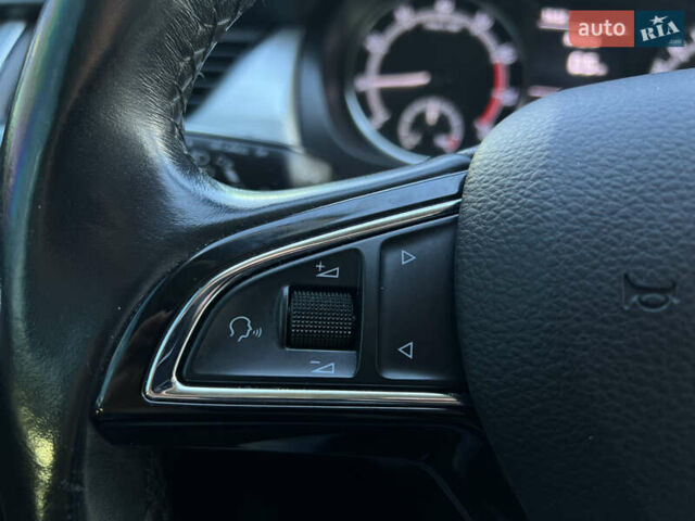 Шкода Рапід 2018 у Стрые на Automoto.ua Синій Шкода Рапід, об'ємом двигуна 1 л та пробігом 150 тис. км за 8699 $, фото 15 на Automoto.ua