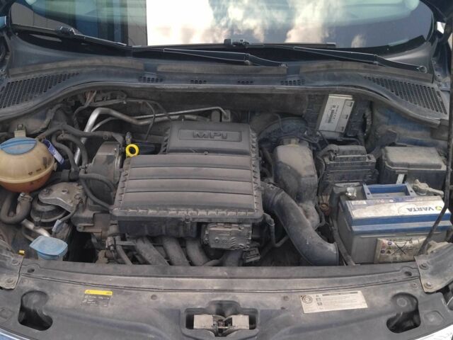 Синий Шкода Рапид, объемом двигателя 1.6 л и пробегом 1 тыс. км за 4733 $, фото 5 на Automoto.ua