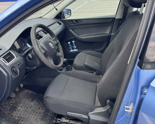 Синий Шкода Рапид, объемом двигателя 1.2 л и пробегом 132 тыс. км за 8000 $, фото 10 на Automoto.ua
