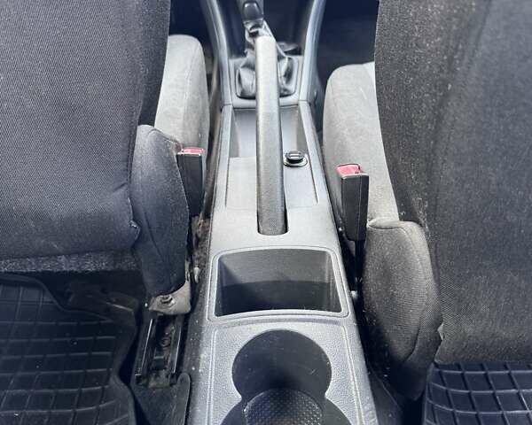 Синий Шкода Рапид, объемом двигателя 1.2 л и пробегом 132 тыс. км за 8000 $, фото 16 на Automoto.ua