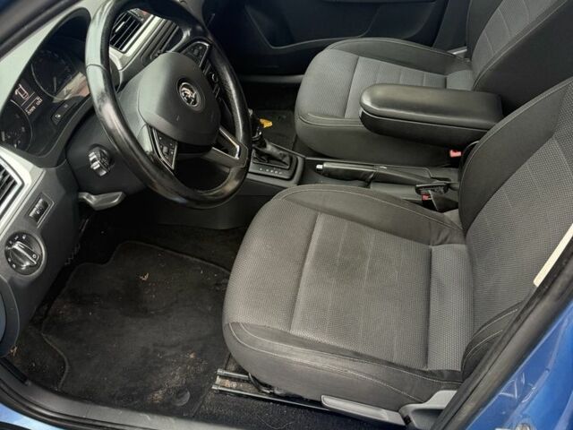 Синий Шкода Рапид, объемом двигателя 1.6 л и пробегом 257 тыс. км за 8300 $, фото 6 на Automoto.ua