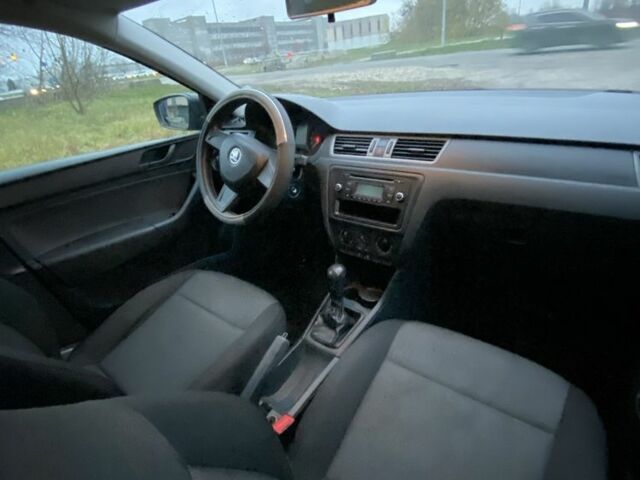 Синий Шкода Рапид, объемом двигателя 1.6 л и пробегом 172 тыс. км за 6300 $, фото 11 на Automoto.ua