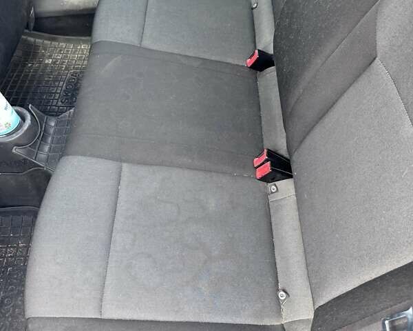 Синий Шкода Рапид, объемом двигателя 1.2 л и пробегом 132 тыс. км за 8000 $, фото 19 на Automoto.ua