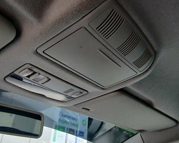 Синій Шкода Рапід, об'ємом двигуна 1.6 л та пробігом 123 тис. км за 8800 $, фото 7 на Automoto.ua