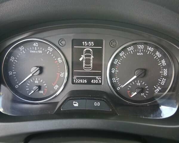 Синій Шкода Рапід, об'ємом двигуна 1.6 л та пробігом 123 тис. км за 8800 $, фото 3 на Automoto.ua