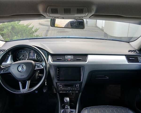 Синій Шкода Рапід, об'ємом двигуна 1.6 л та пробігом 123 тис. км за 8800 $, фото 2 на Automoto.ua