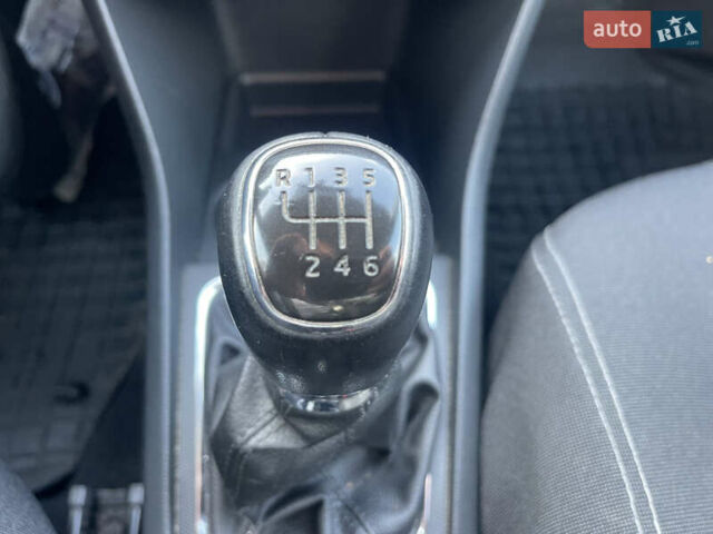 Шкода Рапид 2015 в Луцке на Automoto.ua Синий Шкода Рапид, объемом двигателя 1.2 л и пробегом 250 тыс. км за 6300 $, фото 13 на Automoto.ua