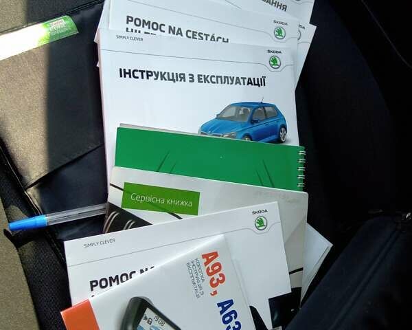 Синій Шкода Рапід, об'ємом двигуна 1.2 л та пробігом 141 тис. км за 8200 $, фото 18 на Automoto.ua