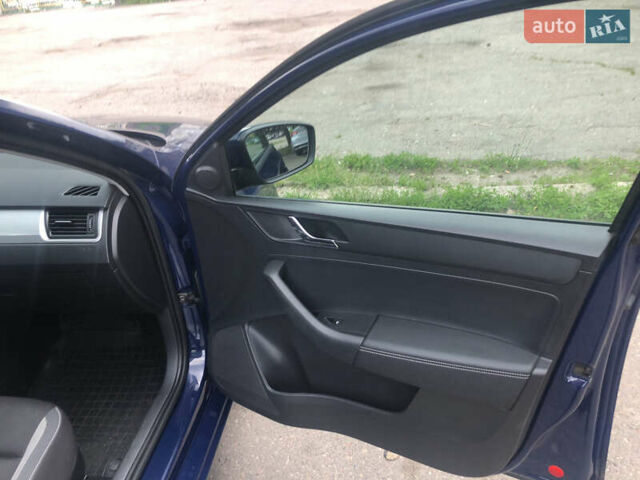 Синий Шкода Рапид, объемом двигателя 1.2 л и пробегом 210 тыс. км за 8500 $, фото 2 на Automoto.ua