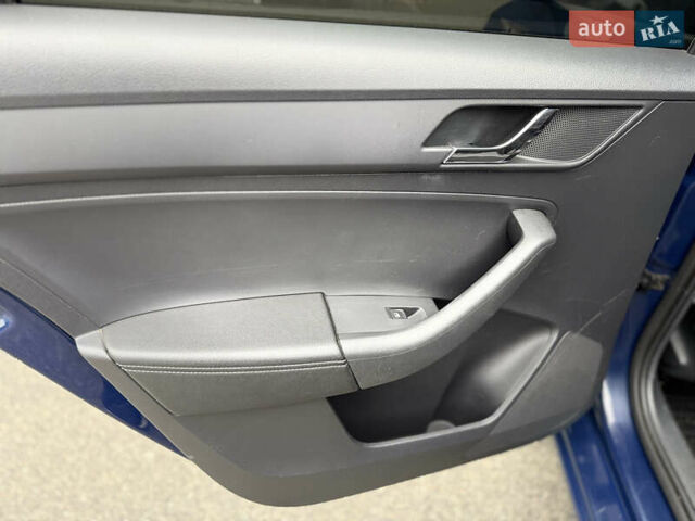 Синій Шкода Рапід, об'ємом двигуна 1.42 л та пробігом 204 тис. км за 7600 $, фото 17 на Automoto.ua