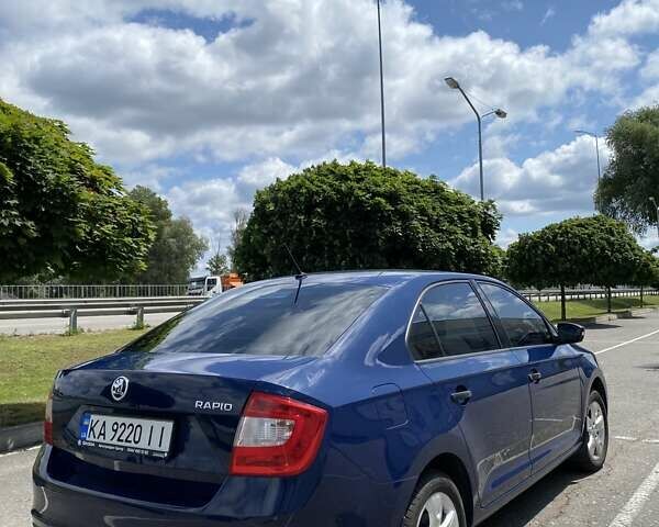 Синий Шкода Рапид, объемом двигателя 1.6 л и пробегом 159 тыс. км за 8900 $, фото 5 на Automoto.ua