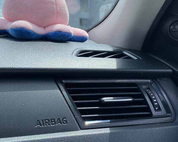 Синий Шкода Рапид, объемом двигателя 1.6 л и пробегом 159 тыс. км за 8900 $, фото 13 на Automoto.ua
