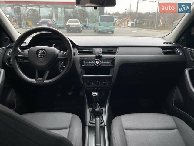 Синій Шкода Рапід, об'ємом двигуна 1.6 л та пробігом 141 тис. км за 9000 $, фото 24 на Automoto.ua