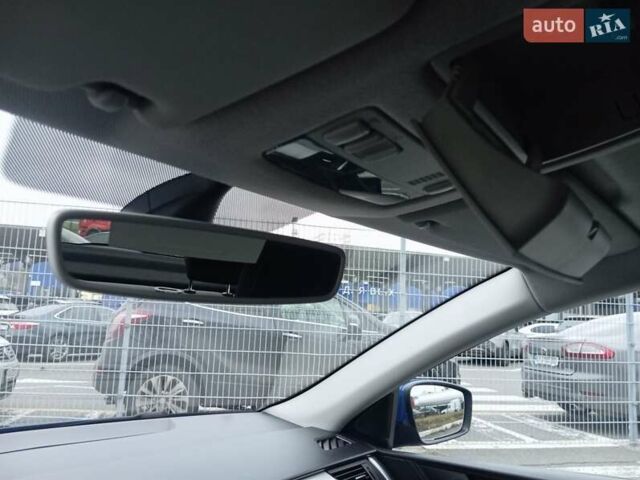 Синий Шкода Рапид, объемом двигателя 1 л и пробегом 117 тыс. км за 9950 $, фото 14 на Automoto.ua