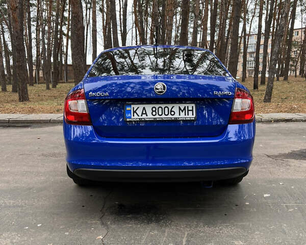 Синий Шкода Рапид, объемом двигателя 1 л и пробегом 99 тыс. км за 10400 $, фото 2 на Automoto.ua